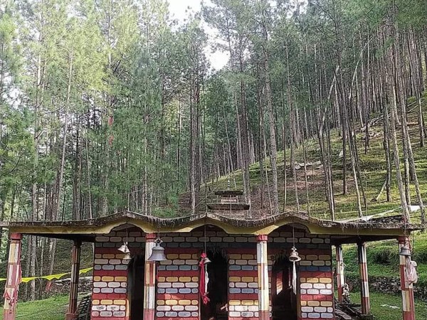 बैतडीको प्रसिद्ध अनिरुद्र मन्दिरको जात्रा आज 